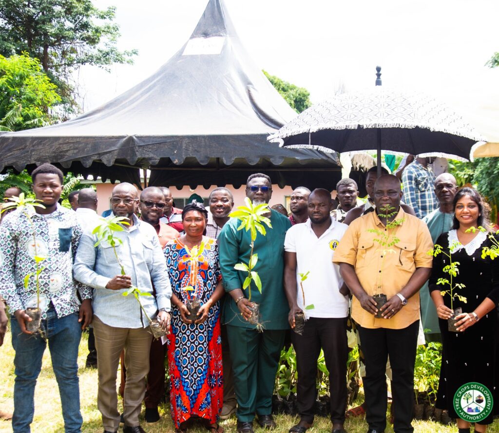 Dr. Andy Osei Okrah TCDA CEO with Hon. Eric Opoku Minister for Food and Agriculture and Stakeholders at Nkoranza in the Bono East