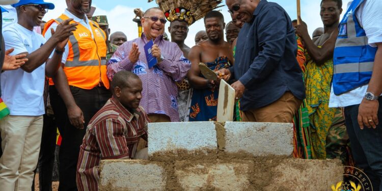 President Mahama at the launch of the Green City Housing Project in Dedesua