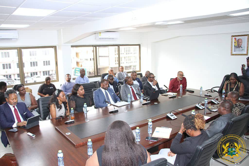 Mr. Noah Tumfo Chief Director MoTAI with GUBAs Lady Dentaa Amoateng and Delegation 2