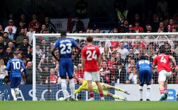 Chelsea End Goal Drought but Match 33-year-old Unwanted Record 1 Mat Sels saves Cole Palmer's penalty