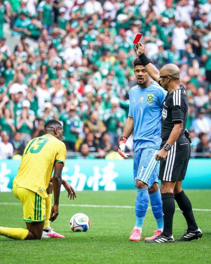 Mexico Beat South Africa in World Cup Opener Amid Three Red Cards 4 1000828862