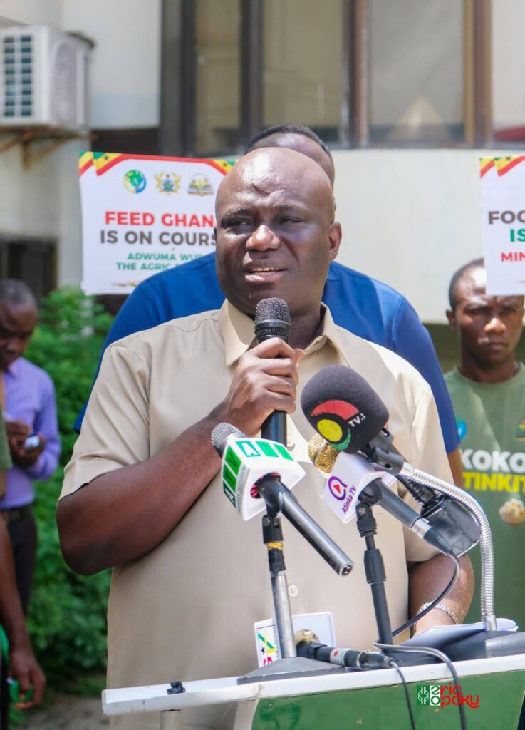 Government Distributes 40, 000 Fertilizers and Advanced Drones to Farmers 5 Eric Opoku Donate Fertilizers 1