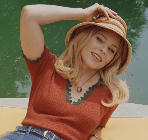 Elizabeth Banks , Actress