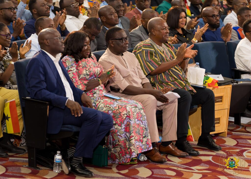 Ghanaians Abroad Could Soon Serve as MPs and Ministers - President Mahama 4 Mahama @UK 10