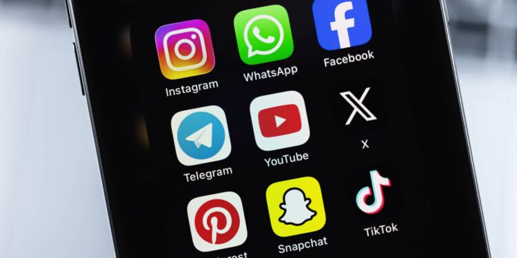 Social Media 2
