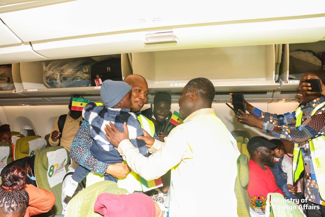 hon okudzeto with returnees