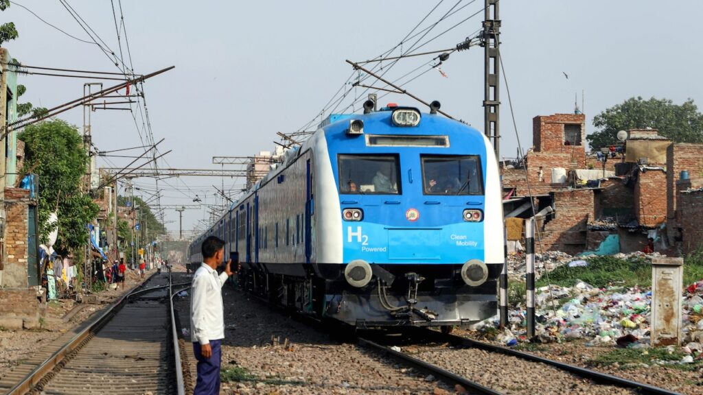 India Launches First Hydrogen-powered Train 4 1001031496