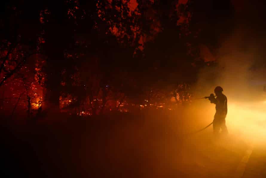 Wildfires Force Mass Evacuations Across Spain and France 2 1001044705