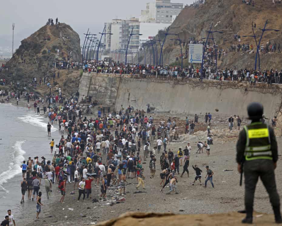 Migrants cross border into Ceuta.