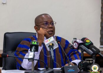 Ghana’s Reliance on Gold, Oil Exports Threatens Country's Economic Resilience - NDPC Warns 5 Nii Moi Thompson (right), Chairman, National Development Planning Commission