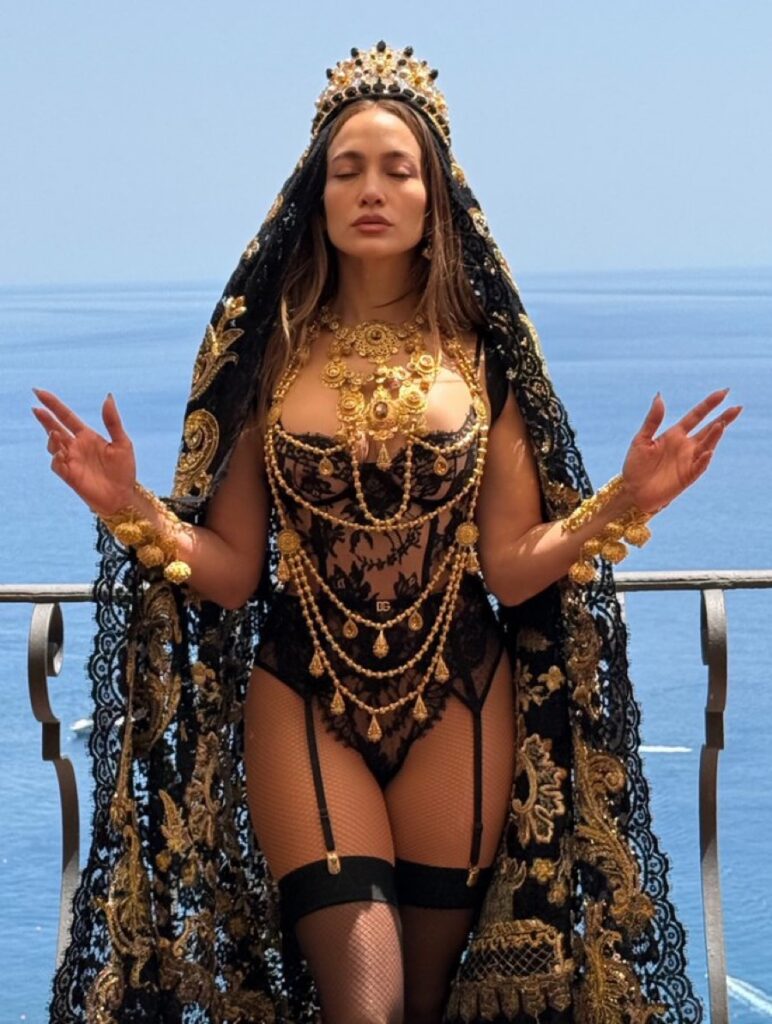 Jennifer Lopez Reprises Shira Role in Ice Age Sequel 2 IMG 6022