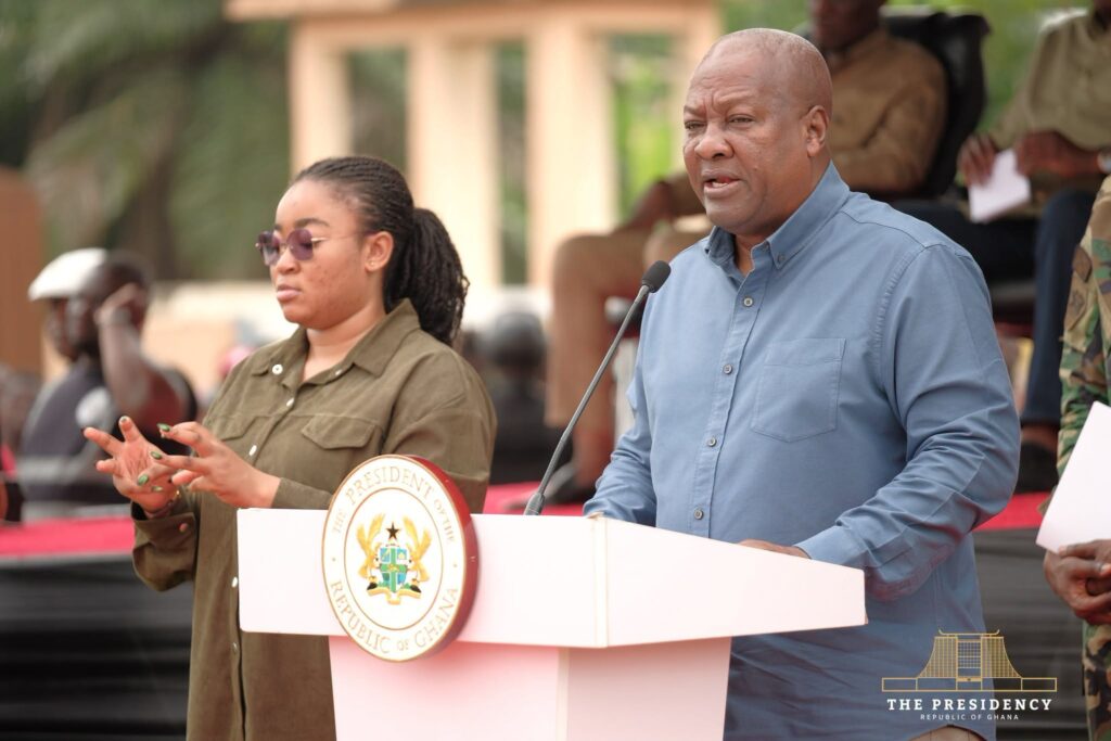 Mahama Breaks Ground for 24-Hour Economy Market at Juapong 4 Mahama @ResettingGhana Tour VR 4