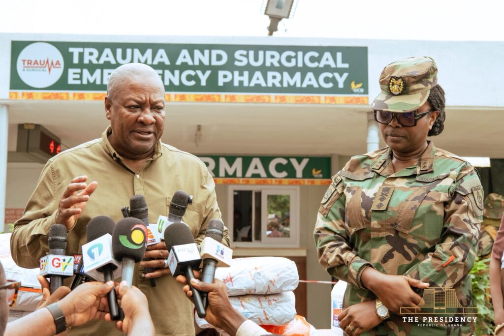 Mahama Donates Flood Relief Items to 37 Military Hospital 4 Mahama Donates to 37 Millitary Hospital 3