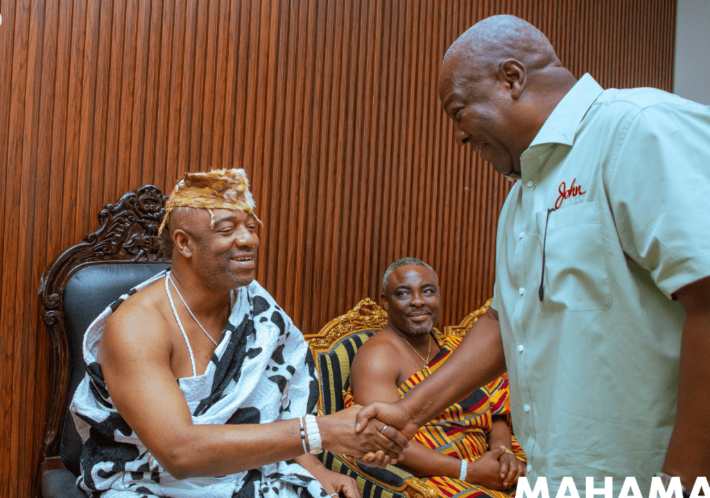 Mahama with Ga Mantse