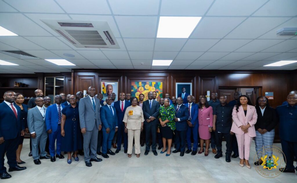 Vice President Backs Finance Ministry's Reset Agenda Reforms During Working Visit 5 VP @MoF 6