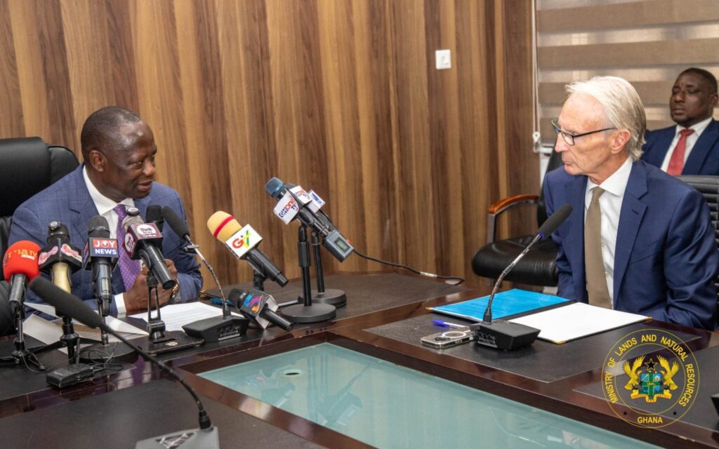 Ministry of Lands and Natural Resources with World Gold Council