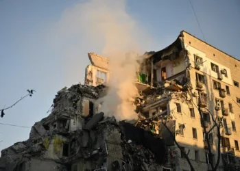 Russia's 'Massive Strike' On Kyiv Kills 10 3 gettyimages 2283714922