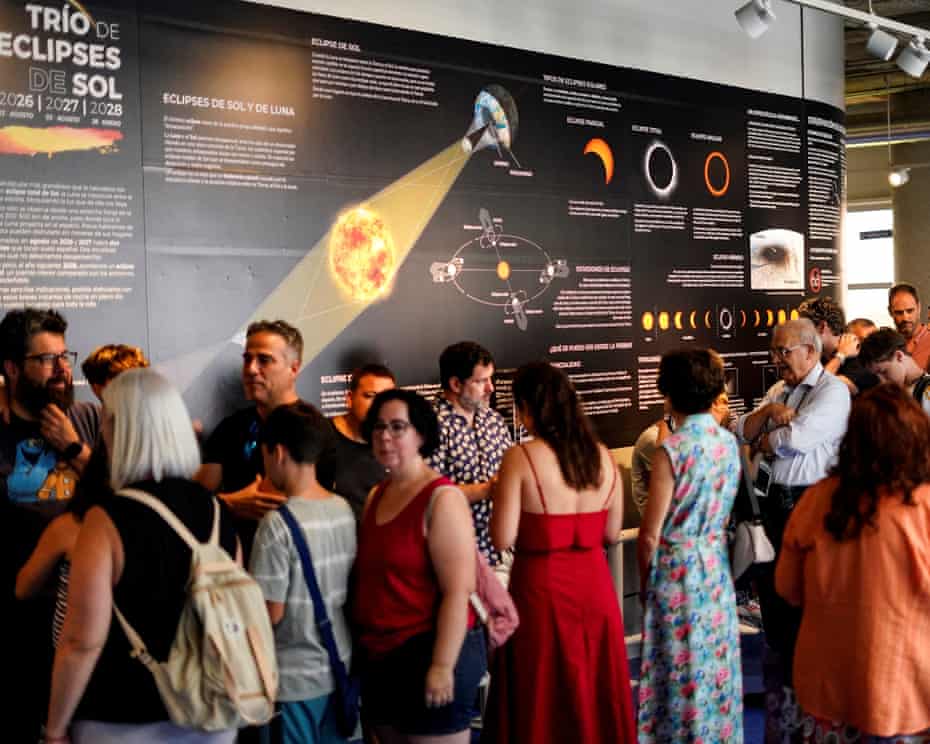 Thousands Gather Across Europe for Total Solar Eclipse 3 1001073411