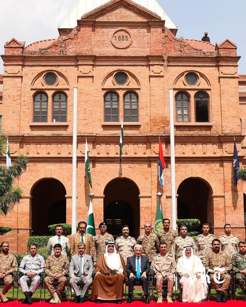 Kuwait, Pakistan Deepen Defence Ties 3 1001096424