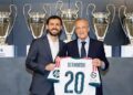 Bernardo Silva presented with the number 20 shirt by Real Madrid president Florentino Perez
