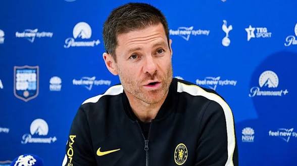 Xabi Alonso Downplays Fernandez's Exit Speculations, Says He's a Chelsea Player 1 Chelsea manager Xabi Alonso in the press room at Cobham