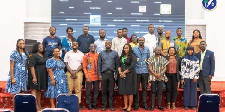 Energy Commission Deepens Talks with Engineers on Building Efficiency Rules 1 Group photo from session
