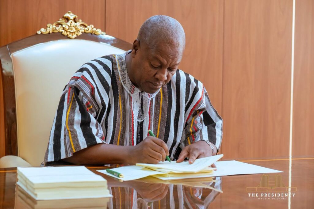 Ten New Laws: Mahama Assents to Customs, Tribunals and Cocobod Bills 3 President Mahama signs one of ten bills transmitted by Parliament, among them the Community Service Act, the Tribunals Act and four tax measures. Photo: The Presidency