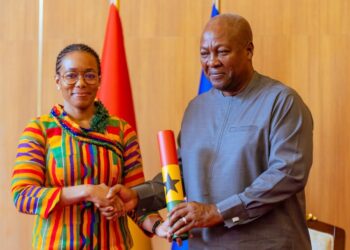Mahama Charges Zanetor to Confront Illegal Mining and Protect Water Bodies 3 President John Dramani Mahama presents the instrument of appointment to Dr Zanetor Agyeman-Rawlings, Minister for Environment, Science and Technology, at Jubilee House on Saturday. Photo: The Presidency