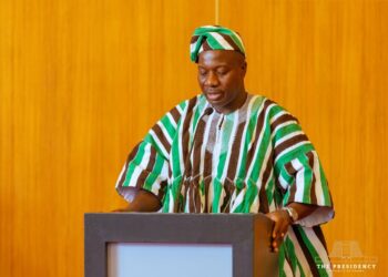 Mahama Ayariga, Minister for Local Government, Chieftaincy and Religious Affairs, responds on behalf of both newly sworn-in ministers at Jubilee House. Photo: The Presidency