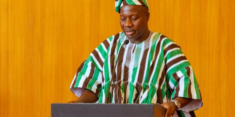 Mahama Ayariga, Minister for Local Government, Chieftaincy and Religious Affairs, responds on behalf of both newly sworn-in ministers at Jubilee House. Photo: The Presidency
