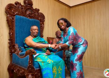 Obuobia Darko Opoku exchanges greetings with the Ga Mantse, King Tackie Teiko Tsuru II, as MahamaCares continues stakeholder engagements to build national support for equitable healthcare access and sustainable medical assistance for vulnerable Ghanaians.