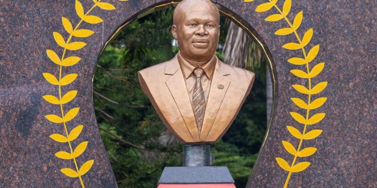 Mahama Unveils Cenotaph for Late Defence Minister Omane-Boamah 1 A bronze bust of the late Hon. Dr. Edward Kofi Omane-Boamah stands at the heart of the newly unveiled Cenotaph, honouring his service as Minister for Defence and his legacy as the only defence minister on record to have died in action