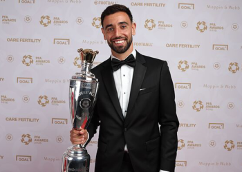 Bruno Fernandes Voted PFA Player's Player of the Year, Semenyo Makes Team of the Year 4 image 237