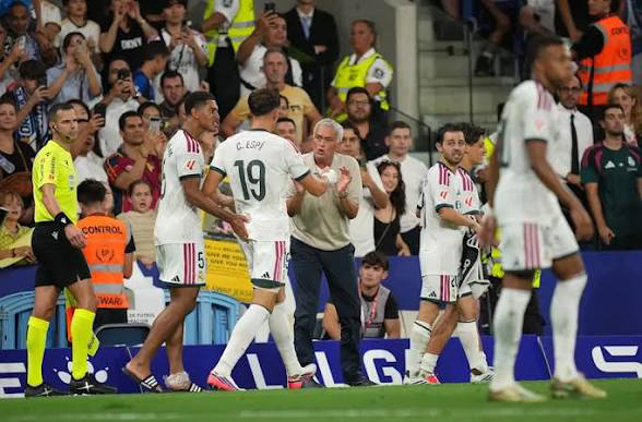 Mbappé Hat-trick Against Sociedad Propels Real Madrid to First Home Win 3 image 261