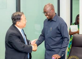 Ghana’s Fiscal Recovery Gains Momentum as Debt Plunges to 49%