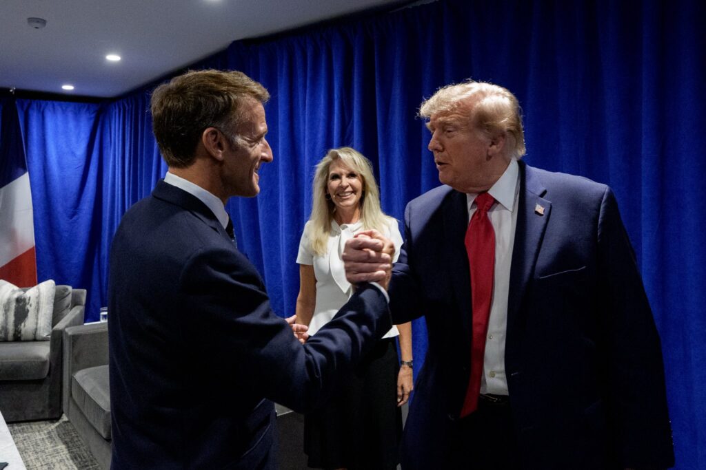 Macron, Trump Seek Stability In Global Energy Markets 2 HSx3bcyXcAEbmB
