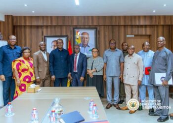 Government Targets Universities In Ghana’s Renewable Energy Push 4 Group photo with Minister for Energy and Green Transition, Dr John Jinapor and the Vice Chancellors