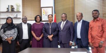 Photo of Petroleum Commission and Kosmos Energy team