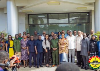 Photo of Parliament's Energy Committee and Petroleum Commission