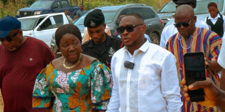 Trade Minister Inspects Proposed Site for Cape Coast Garment Factory 1 Minister for Trade, Agribusiness and Industry, Hon. Elizabeth Ofosu-Adjare, Inspecting the Proposed Site for the Cape Coast Garment Factory
