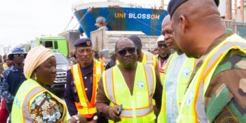 Trade Minister, Hon. Elizabeth Ofosu-Adjare and the Transport Minsiter, Hon. Joseph Bukari Nikpe, Inspecting the Berthing of Clinker Vessels at the Tema Port