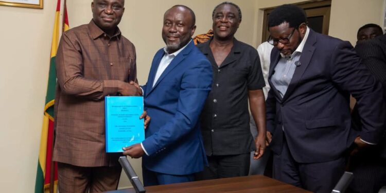 The Ministry of Food and Agriculture Signs an MoU with the ABC Oyeasase Yie Ltd for a Large Scale of Fertiliser Plant in Ghana's Eastern Region