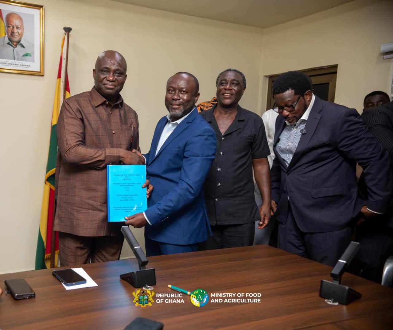 The Ministry of Food and Agriculture Signs an MoU with the ABC Oyeasase Yie Ltd for a Large Scale of Fertiliser Plant in Ghana's Eastern Region