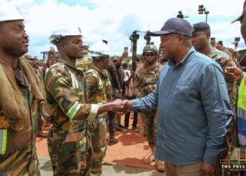 Gomoa Special Economic Zone Roads Assigned to 48 Engineers Regiment 5 President Mahama greeting soldiers of the 48 Engineer Regiment at the Accra-Kumasi Expressway site