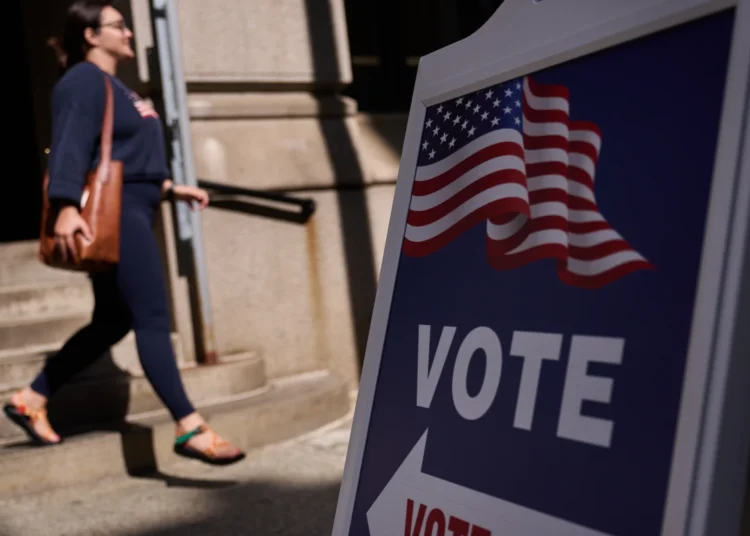 US Midterm Early Voting Begins Today 1 download 91