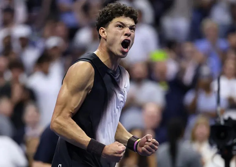 Ben Shelton Stuns Alcaraz in US Open Latest-ever Finish to Reach Semis 1 Ben Shelton reach first US Open Semi Final