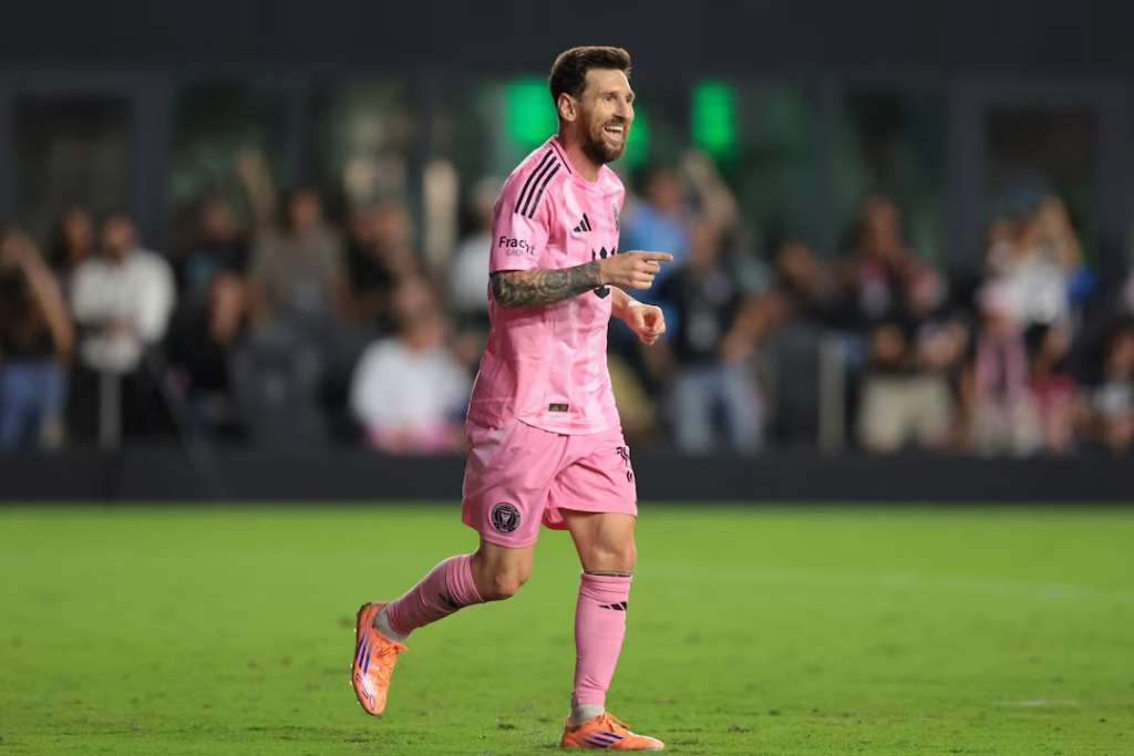 Words Can't Describe Him: Mourinho Hails Messi's Quality 4 image 58