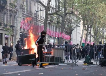 French Rights Watchdog Raises Alarm Over Police Conduct Amid Student Protests 3 2840 1