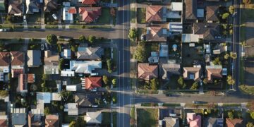 A packed suburban housing development