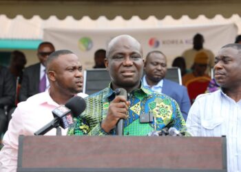 The Mister for Food and Agriculture Addressing Stakeholders at the Ceremony